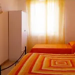 Vittorio Veneto 9 *