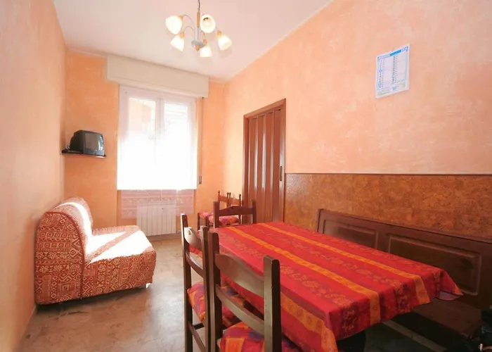 Vittorio Veneto 9 * Borghetto Santo Spirito